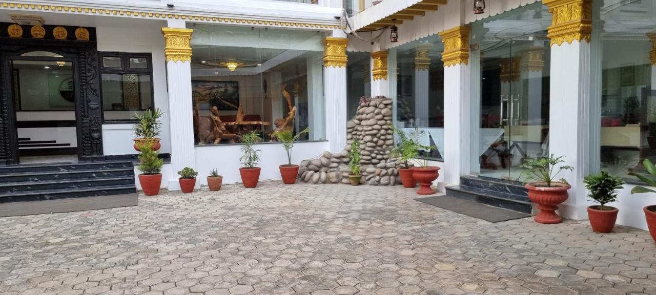 Durbar Hotel & Residence Kathmandu Exterior foto