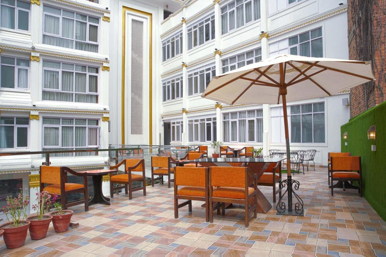 Durbar Hotel & Residence Kathmandu Exterior foto