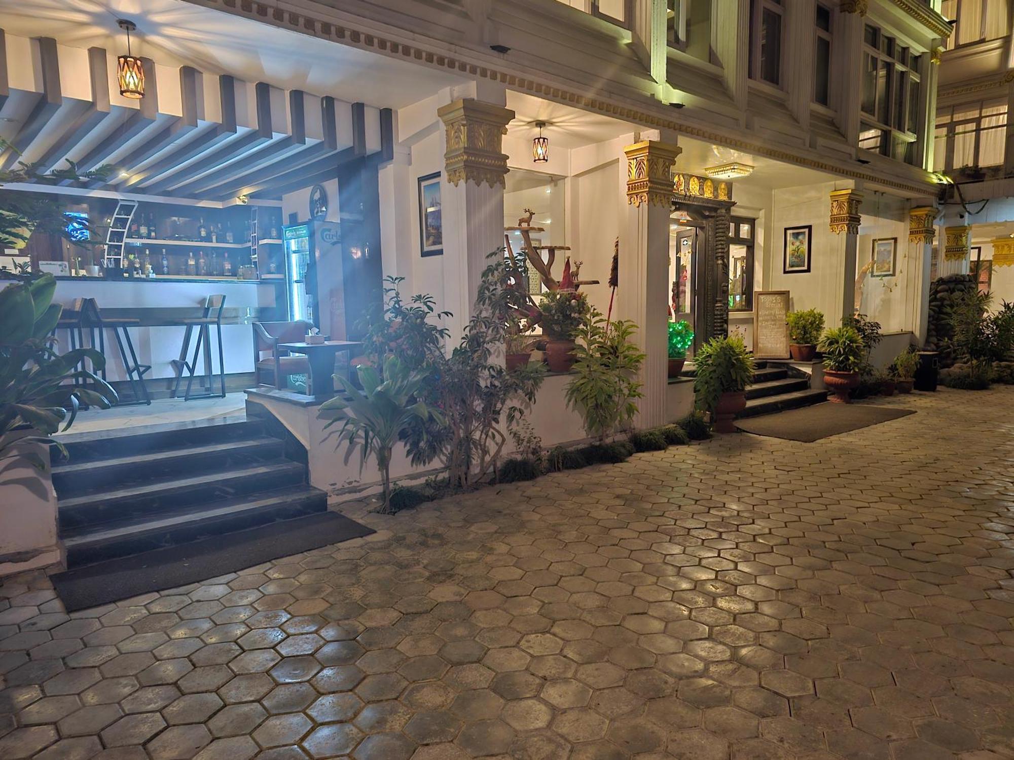Durbar Hotel & Residence Kathmandu Exterior foto
